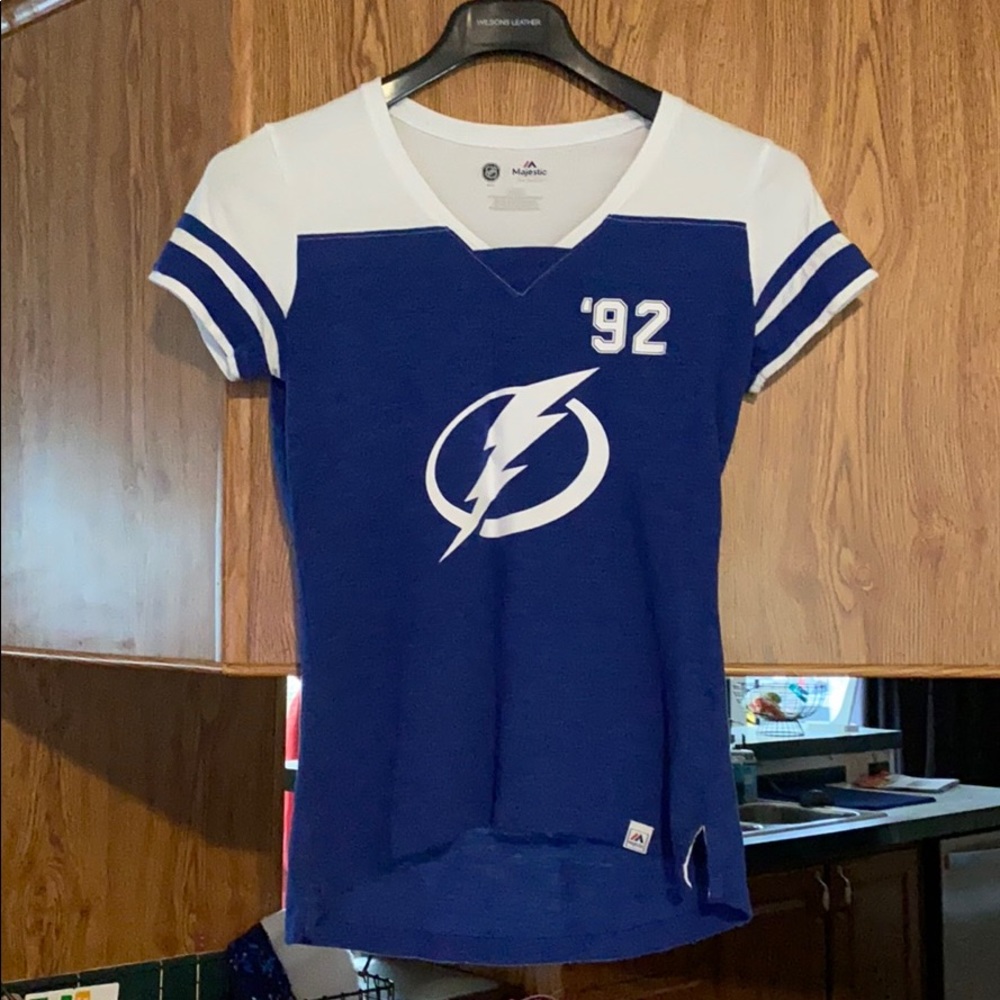 Tampa Bay Lightning women tee
